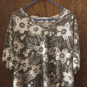 Fashion bug flower shirt